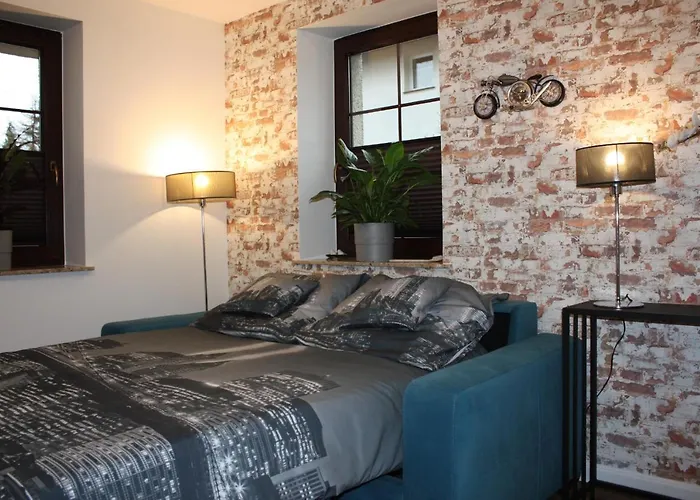 World In غدينيا