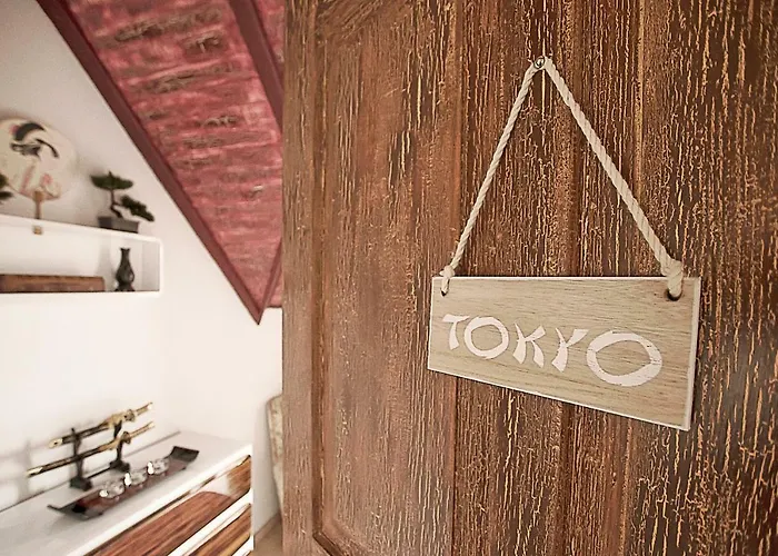 World In * غدينيا